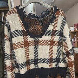 Just Polly Distressed cropped sweater